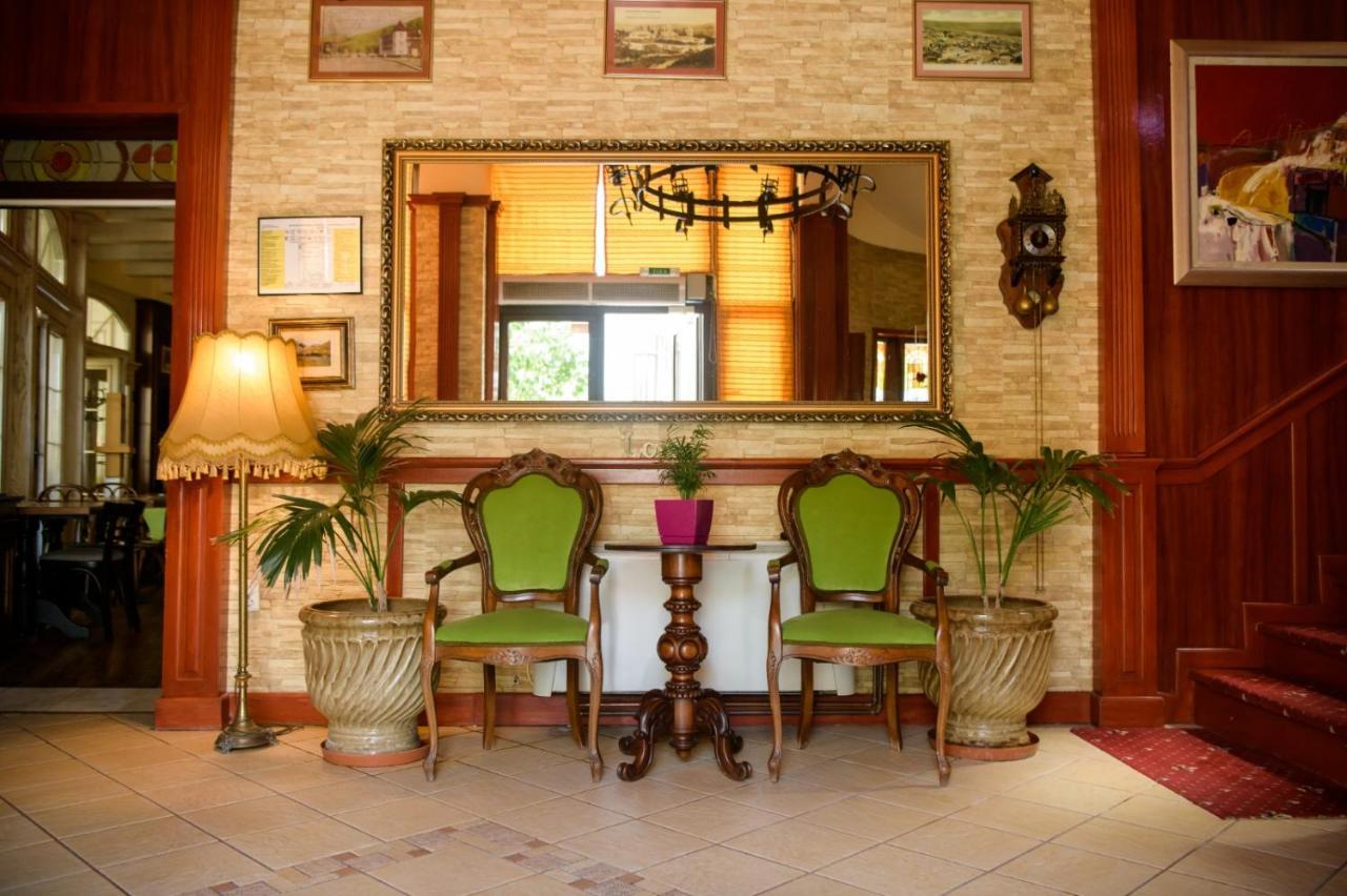 Castel Hotel