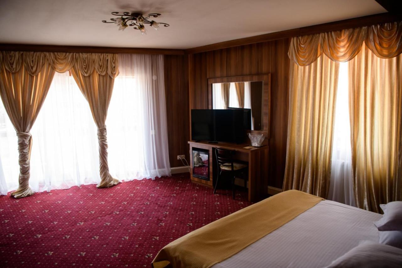 Castel 3* Ramnicu Valcea