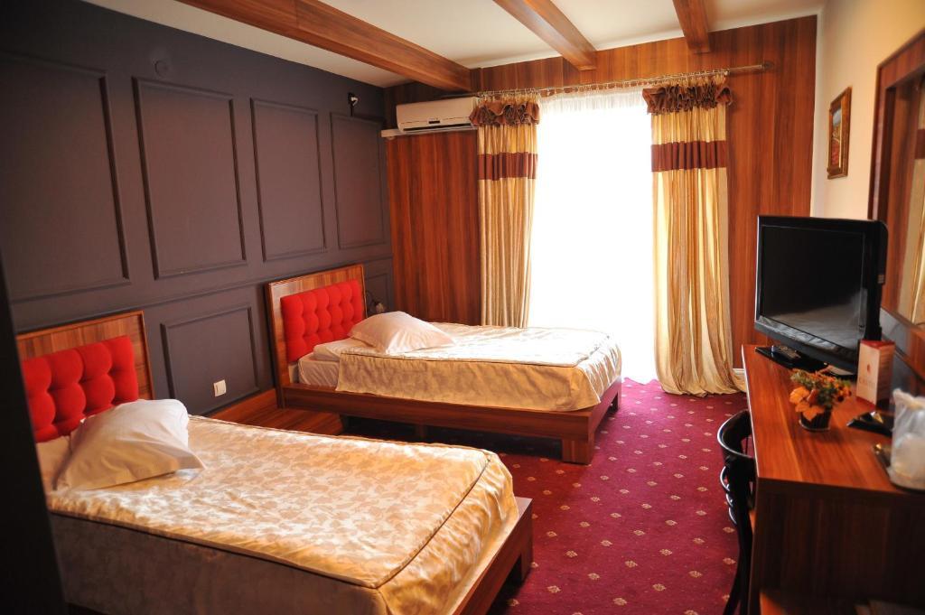 Castel 3* Ramnicu Valcea
