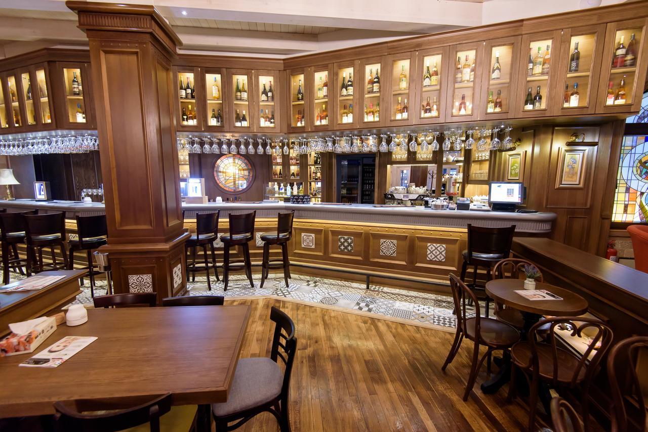 Hotel Castel Ramnicu Valcea
