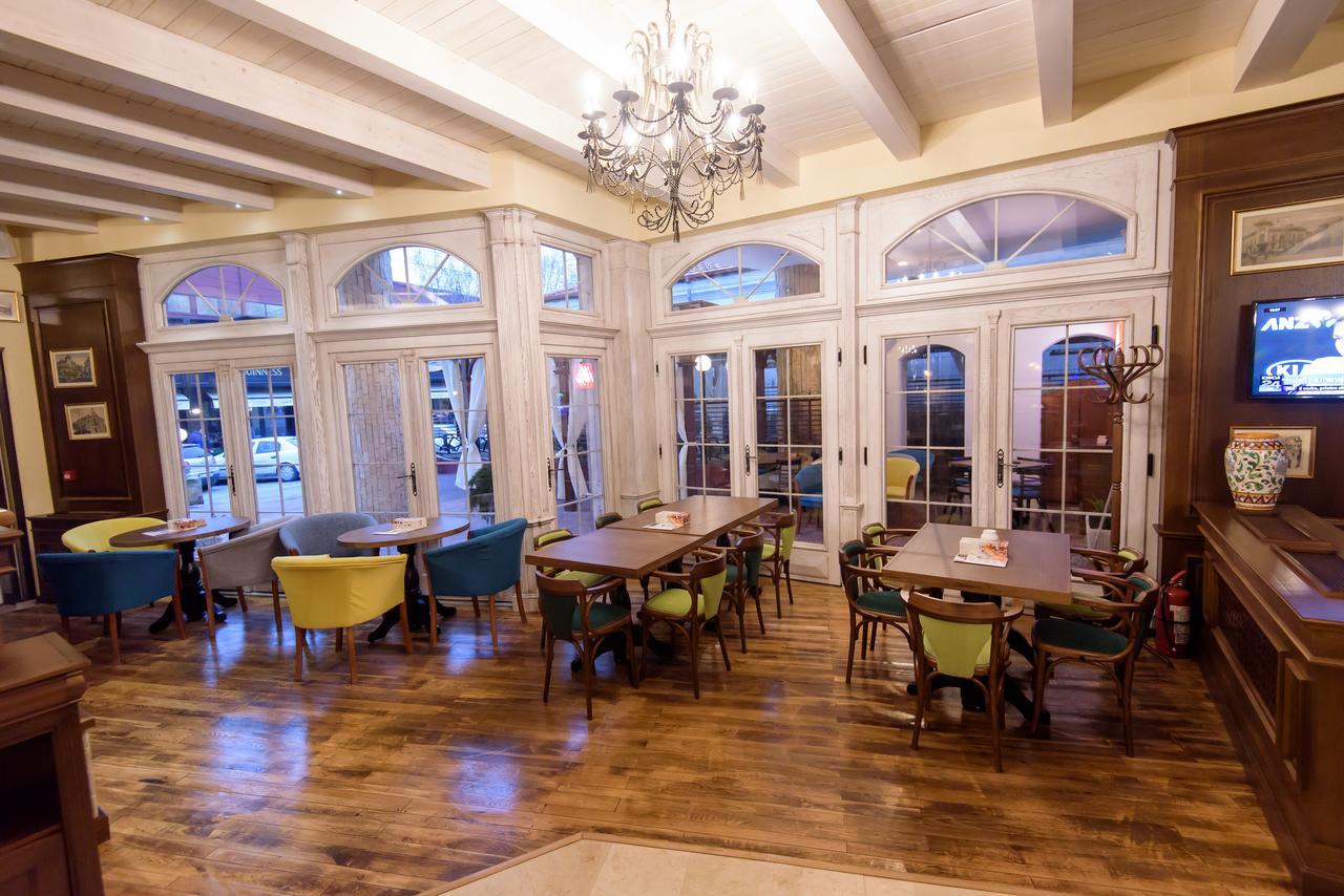 Castel Hotel